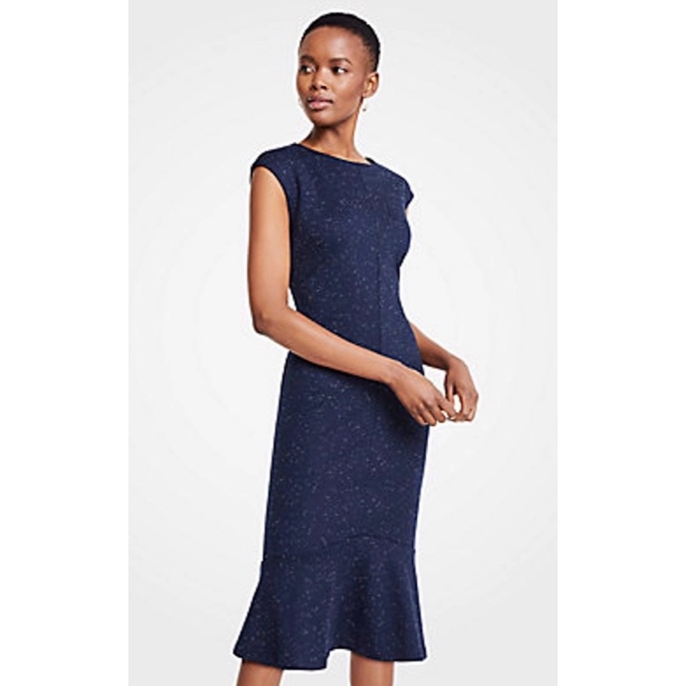 Ann Taylor Ponte Dress Trumpet Sheath 💙🤍